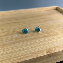 Load image into Gallery viewer, Oval Turquoise grain Studs