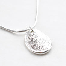 Load image into Gallery viewer, Personalized Paw Print Necklace
