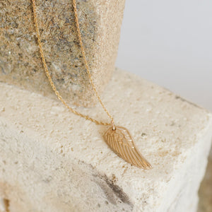Medium Angel Wing